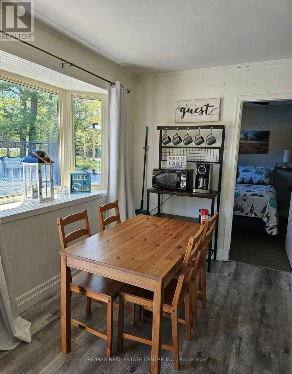 9717 Army Camp Road, Lambton Shores, Ontario  N0N 1J3 - Photo 12 - X12850372