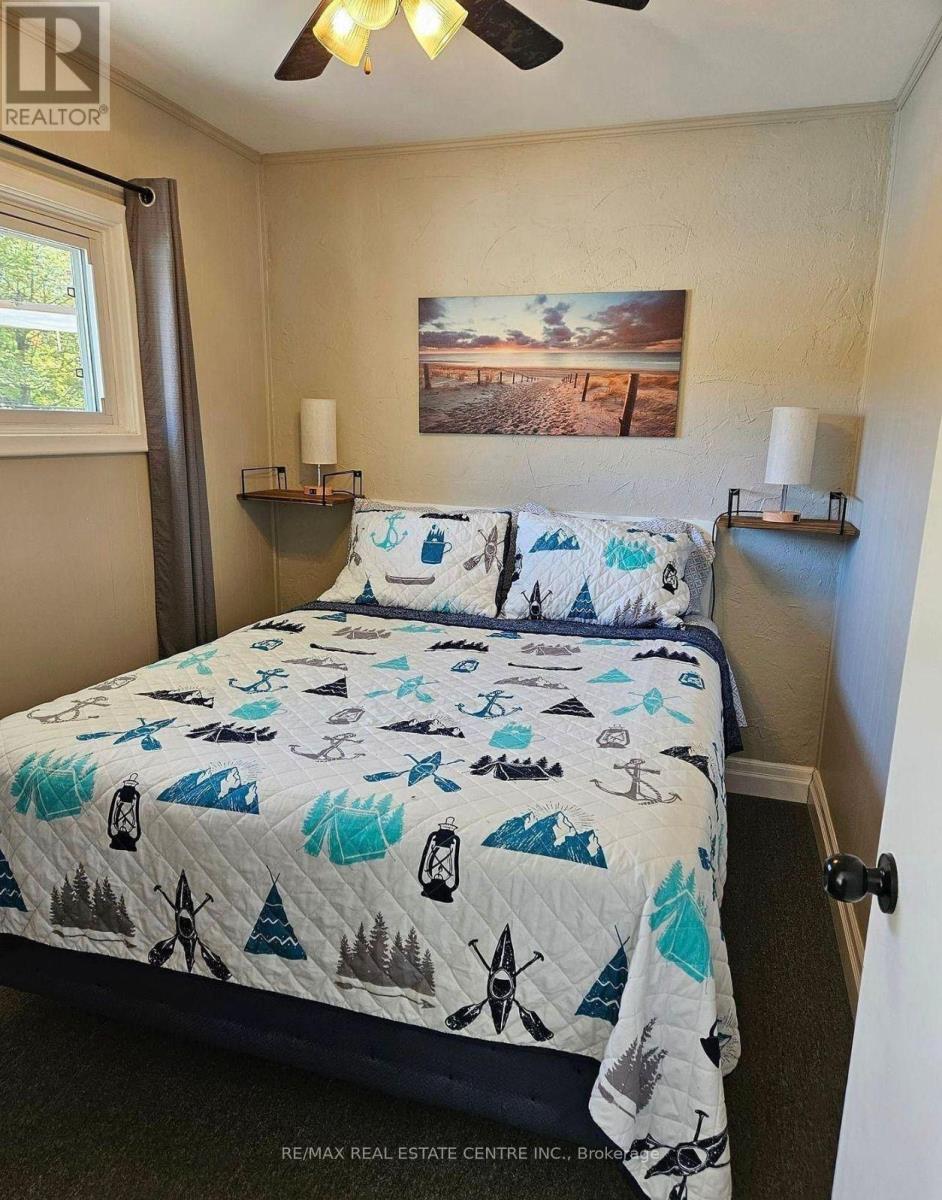 9717 Army Camp Road, Lambton Shores, Ontario  N0N 1J3 - Photo 13 - X12850372