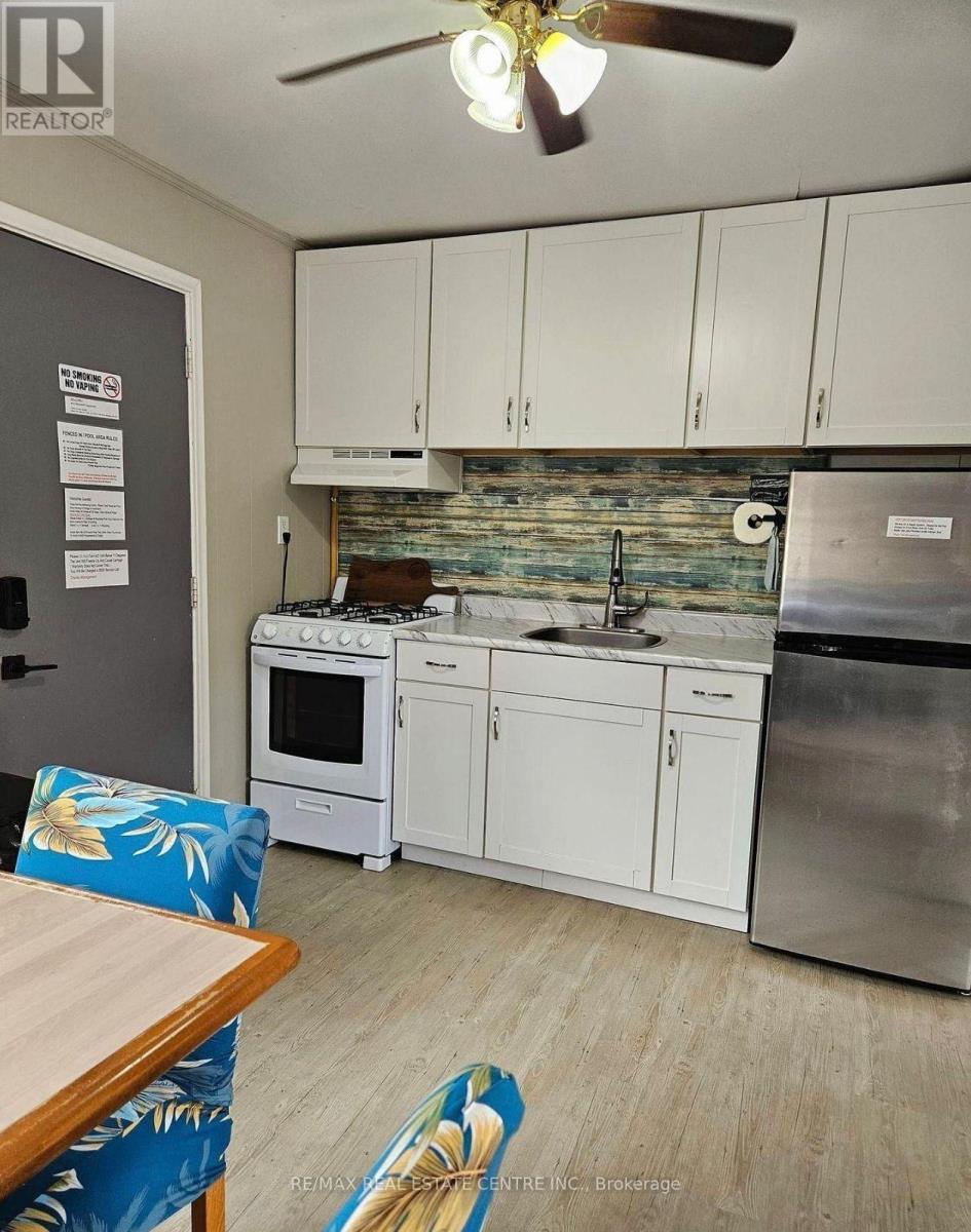 9717 Army Camp Road, Lambton Shores, Ontario  N0N 1J3 - Photo 19 - X12850372