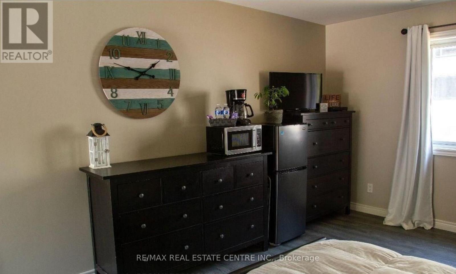 9717 Army Camp Road, Lambton Shores, Ontario  N0N 1J3 - Photo 22 - X12850372