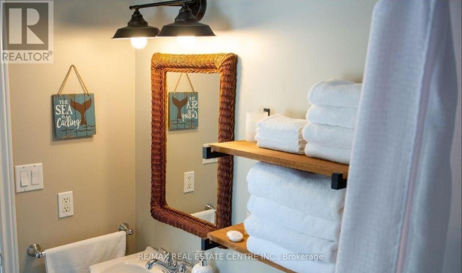 9717 Army Camp Road, Lambton Shores, Ontario  N0N 1J3 - Photo 24 - X12850372