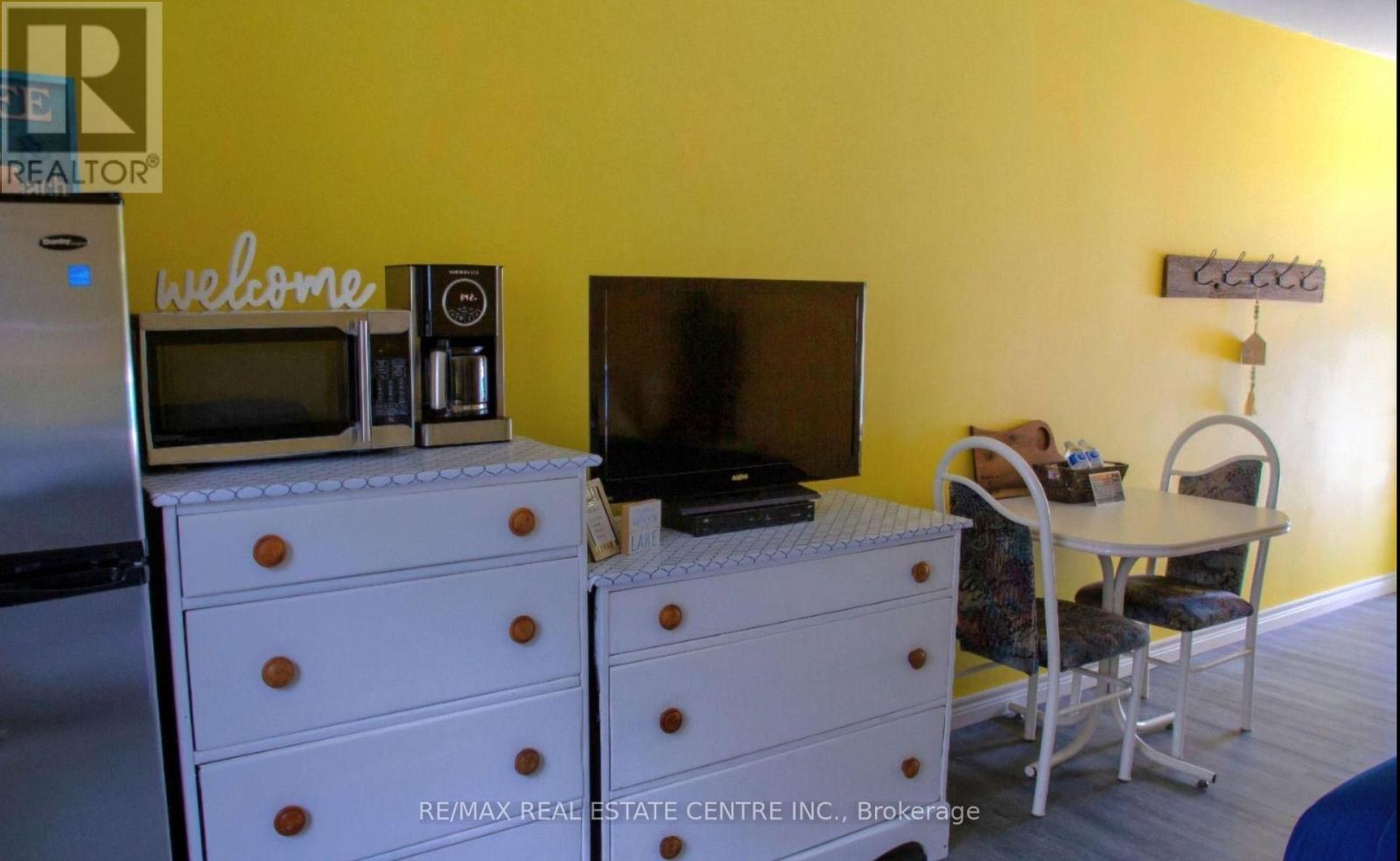 9717 Army Camp Road, Lambton Shores, Ontario  N0N 1J3 - Photo 28 - X12850372