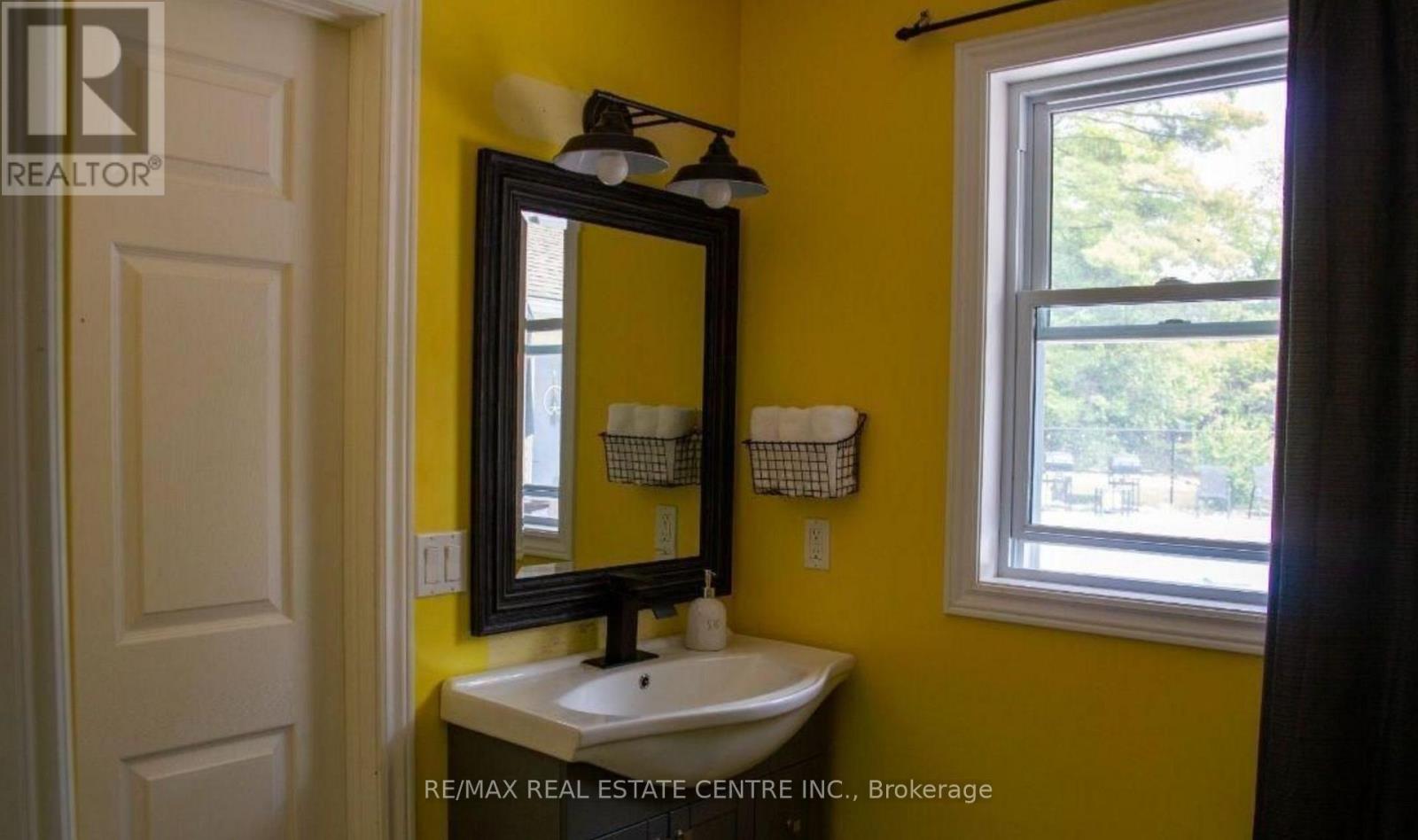 9717 Army Camp Road, Lambton Shores, Ontario  N0N 1J3 - Photo 29 - X12850372