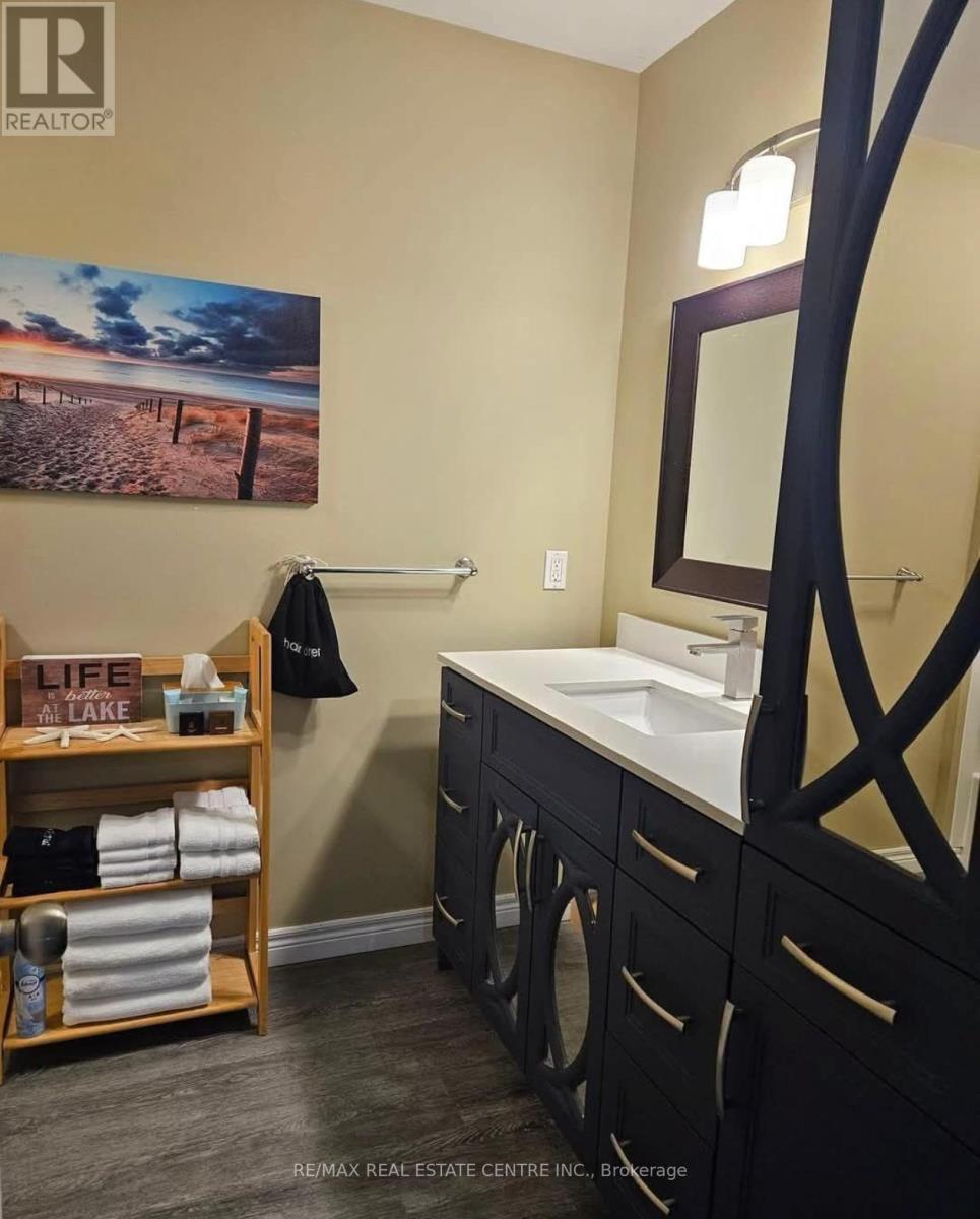 9717 Army Camp Road, Lambton Shores, Ontario  N0N 1J3 - Photo 33 - X12850372