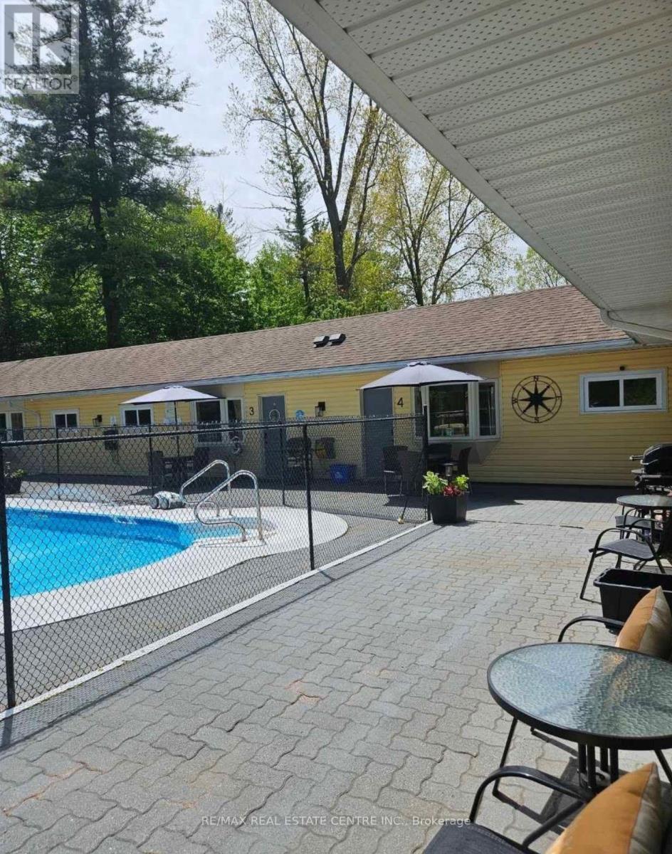 9717 Army Camp Road, Lambton Shores, Ontario  N0N 1J3 - Photo 39 - X12850372