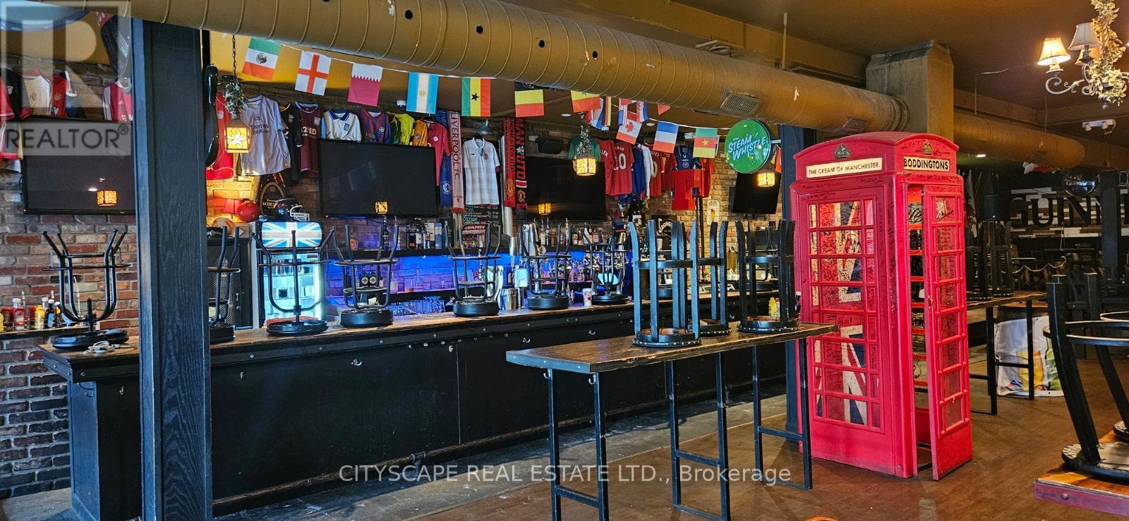 546 Ouellette Avenue W, Windsor, Ontario  N9A 1B7 - Photo 6 - X12850496