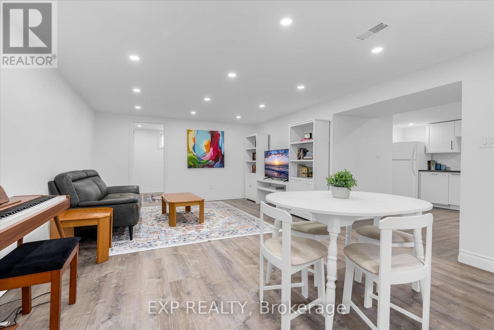 Bsmt - 86 Dana Drive, Hamilton, Ontario  L9A 3H8 - Photo 4 - X12850546