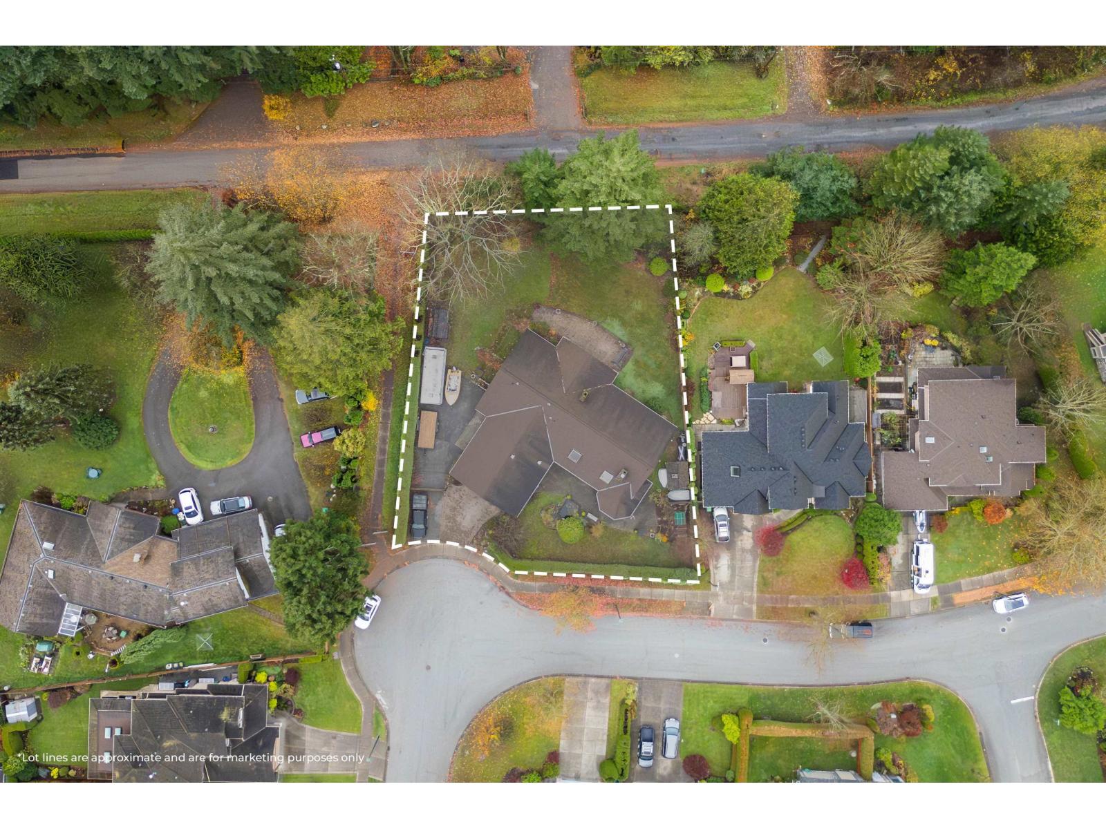 3010 Semiamhoo Trail, Surrey, British Columbia  V4P 1H3 - Photo 2 - R3096540