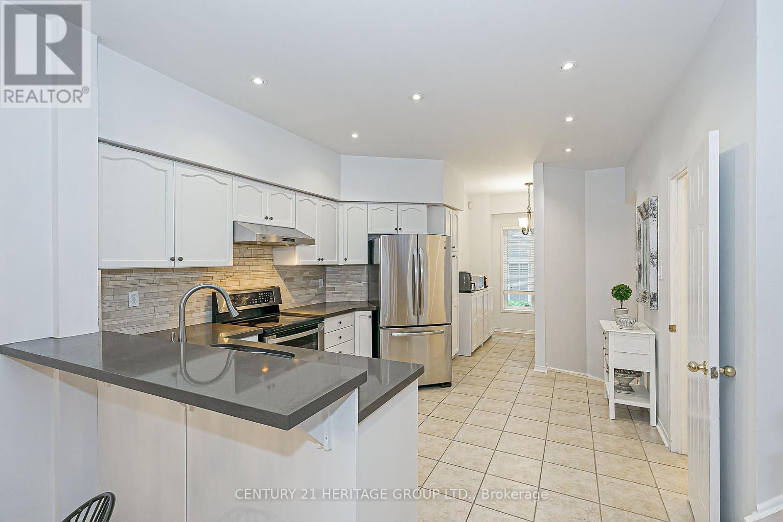 66 - 23 Observatory Lane, Richmond Hill (Observatory), Ontario  L4C 0M7 - Photo 5 - N12831018