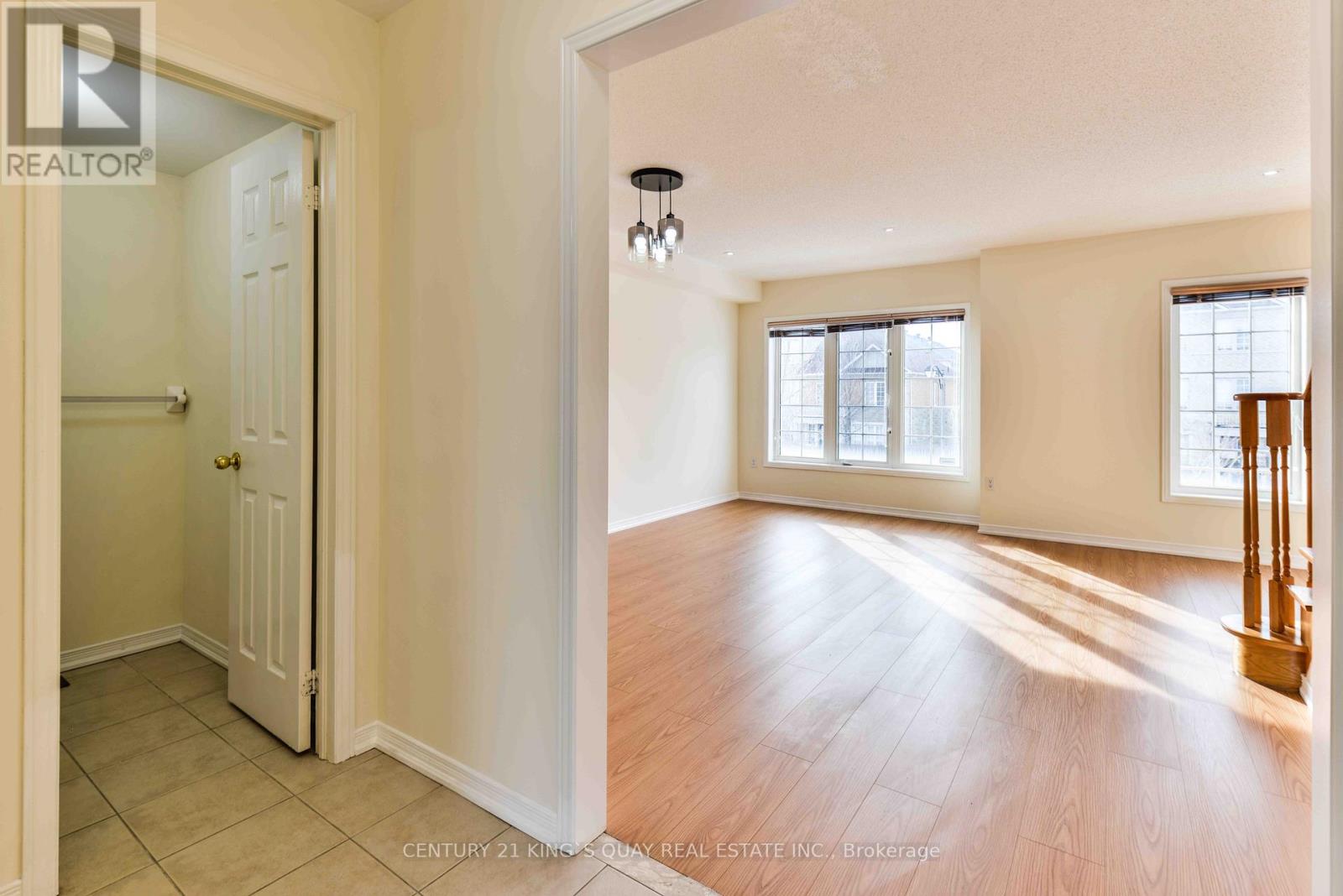 37 Prince Charles Way, Markham, Ontario  L6C 0B4 - Photo 13 - N12849564