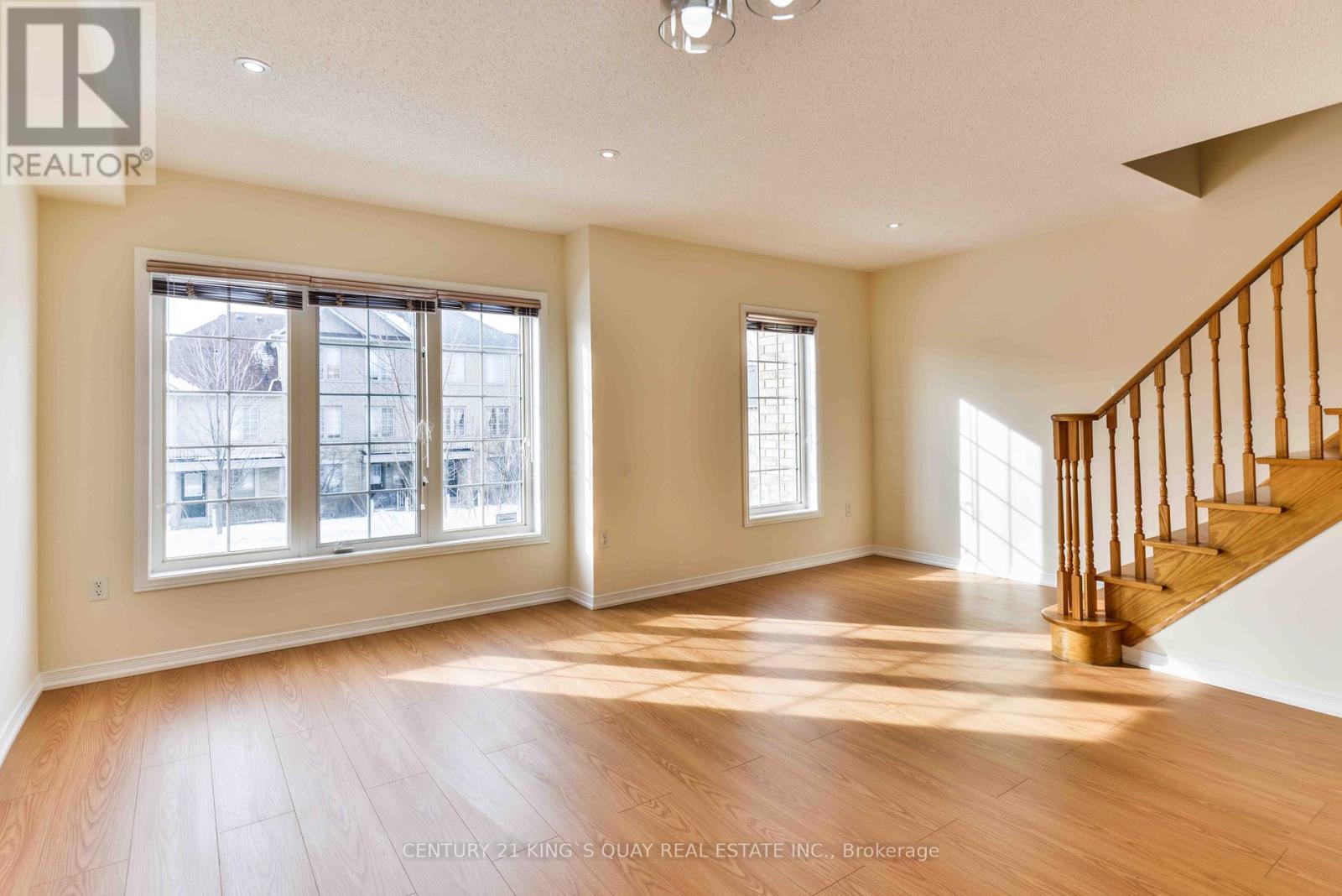 37 Prince Charles Way, Markham, Ontario  L6C 0B4 - Photo 15 - N12849564