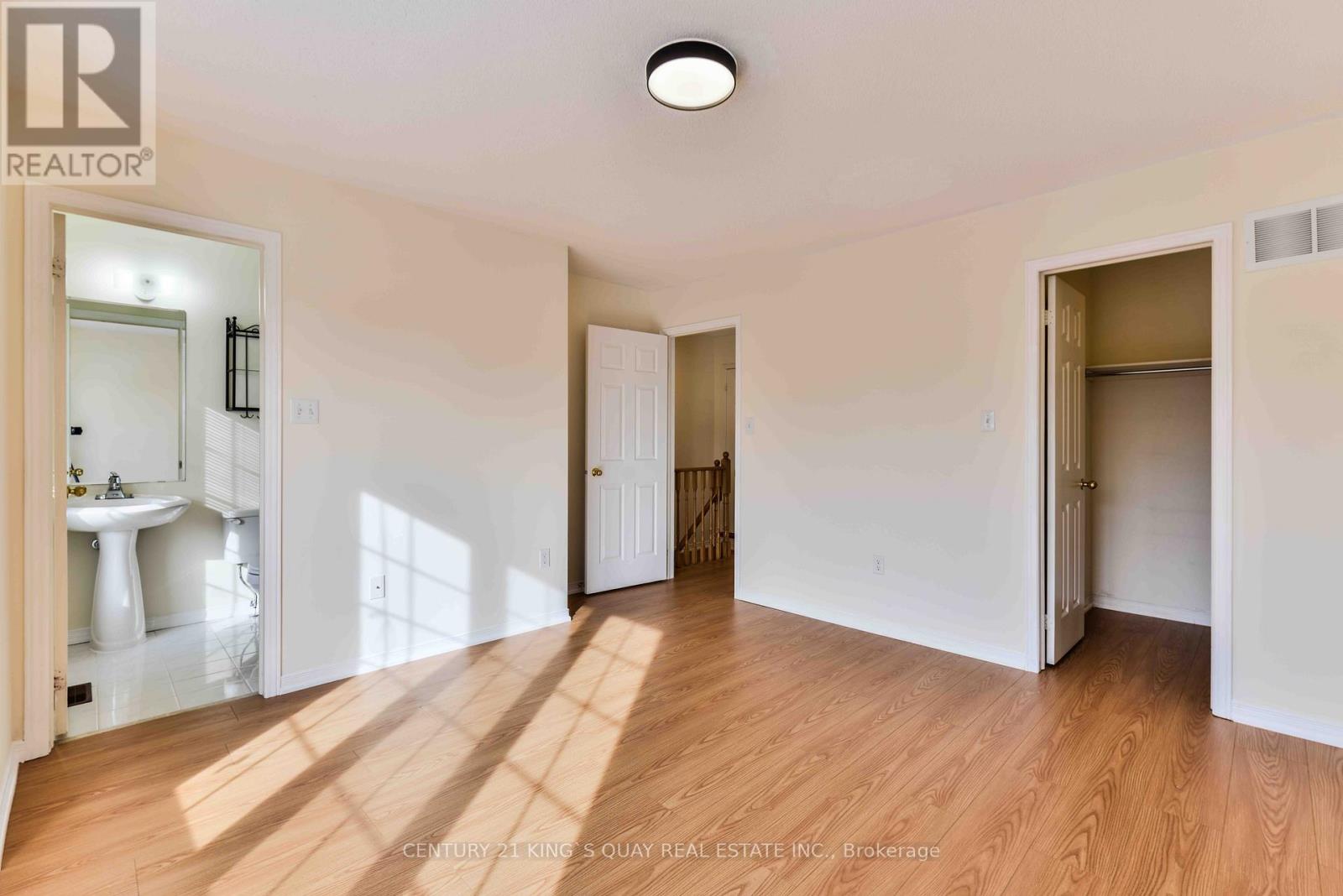 37 Prince Charles Way, Markham, Ontario  L6C 0B4 - Photo 19 - N12849564