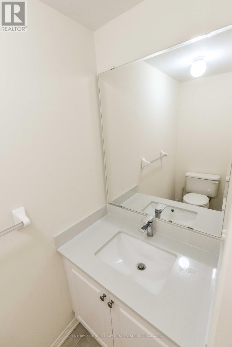 37 Prince Charles Way, Markham, Ontario  L6C 0B4 - Photo 8 - N12849564