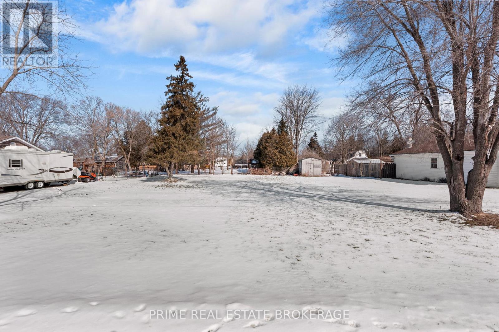 3910 Park Street, Plympton-Wyoming, Ontario  N0N 1E0 - Photo 10 - X12850650