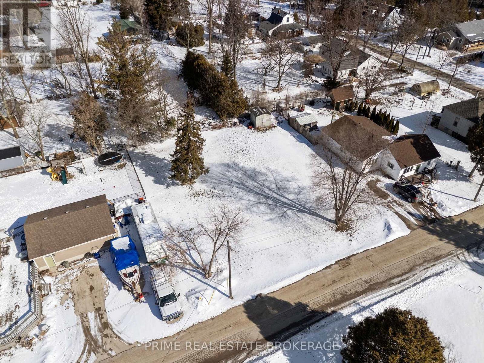 3910 Park Street, Plympton-Wyoming, Ontario  N0N 1E0 - Photo 19 - X12850650