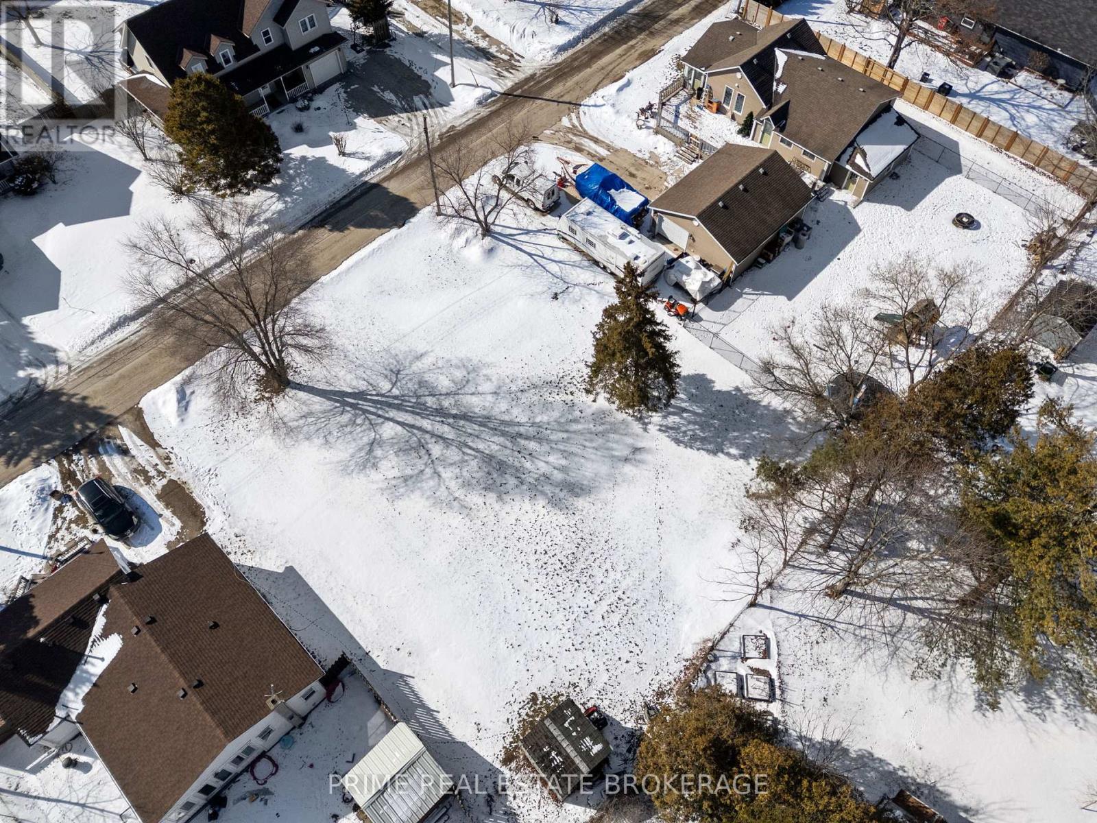 3910 Park Street, Plympton-Wyoming, Ontario  N0N 1E0 - Photo 22 - X12850650