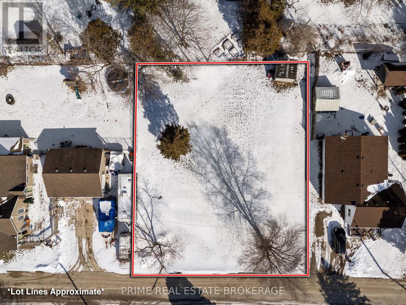 3910 Park Street, Plympton-Wyoming, Ontario  N0N 1E0 - Photo 3 - X12850650