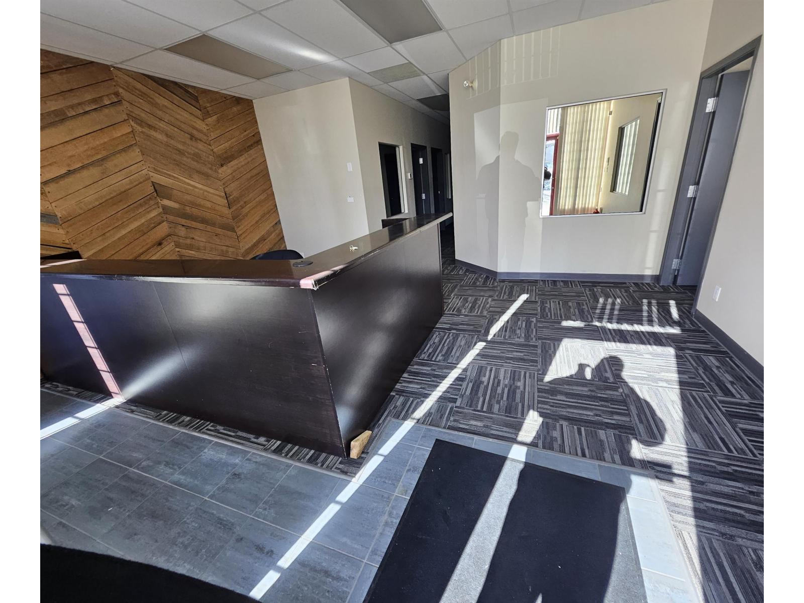 107 & 201 2430 King George Boulevard, Surrey, British Columbia  V4P 1H5 - Photo 5 - C8076741