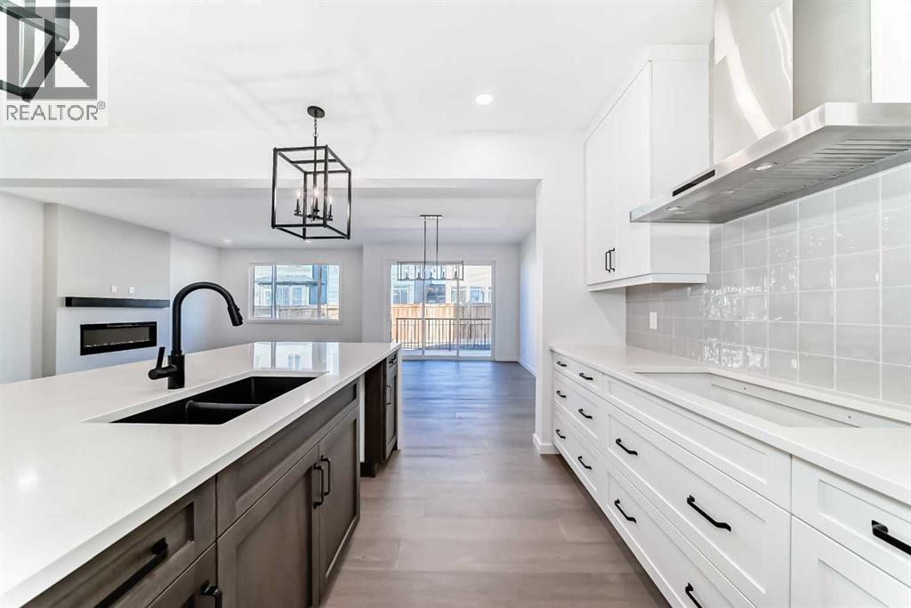 10 Rodelle Common Nw, Calgary, Alberta  T3L 0N2 - Photo 11 - A2282652