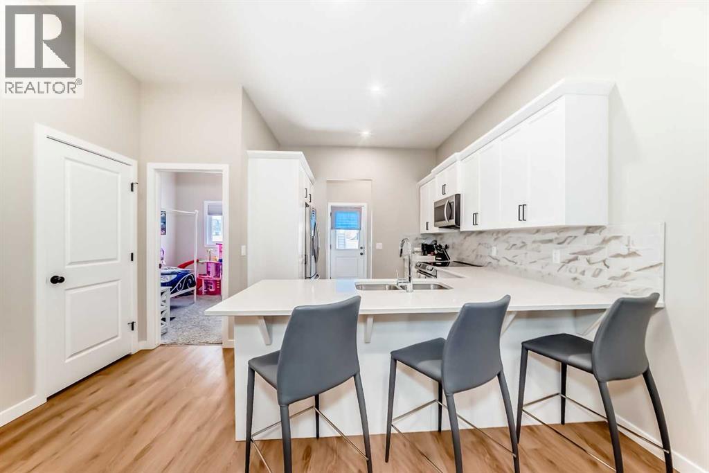 146 Highview Gate Se, Airdrie, Alberta  T4A 3L6 - Photo 7 - A2289902