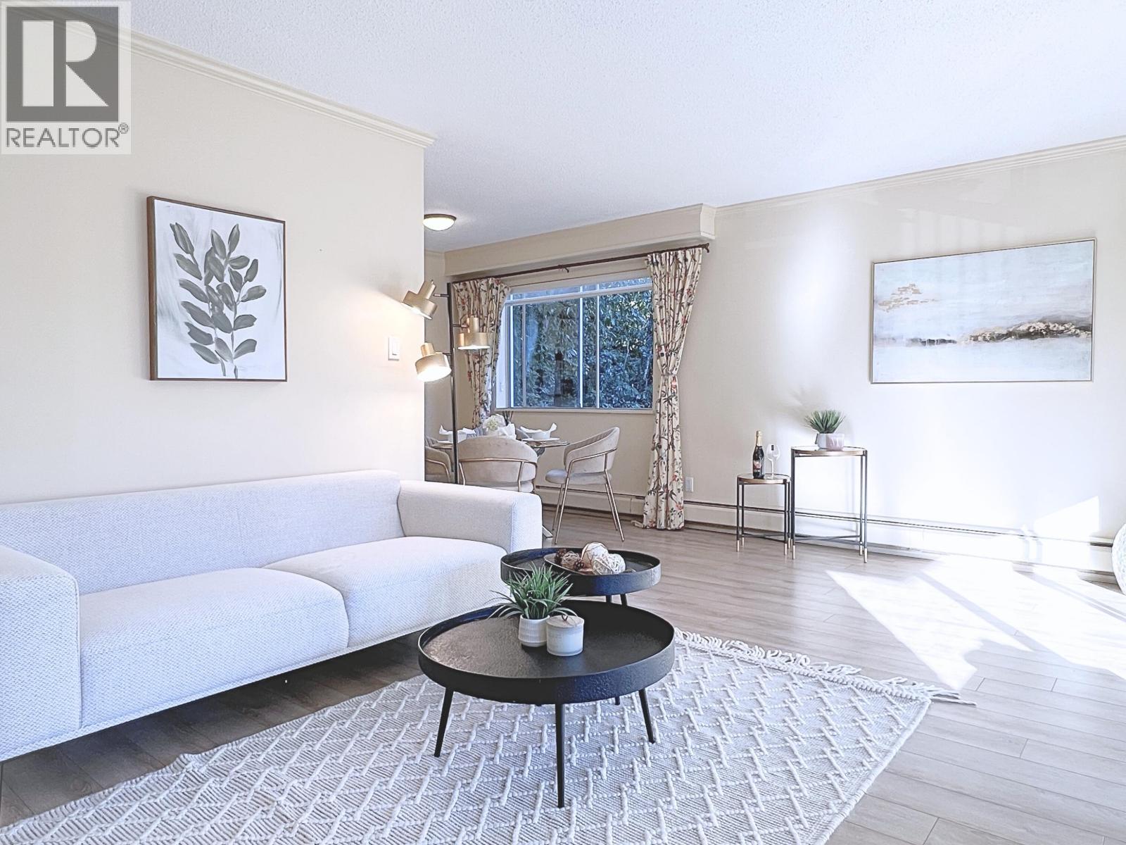 1218 235 Keith Road, West Vancouver, British Columbia  V7T 1L5 - Photo 3 - R3089773