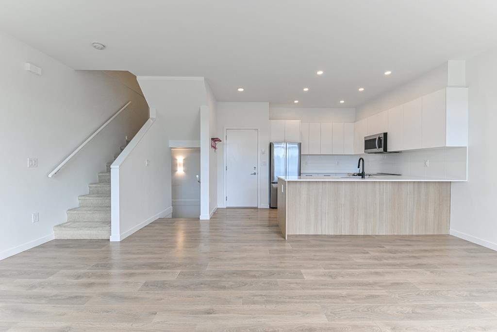 100 15255 Sitka Drive, Surrey, British Columbia  V3S 0B1 - Photo 7 - R3096489