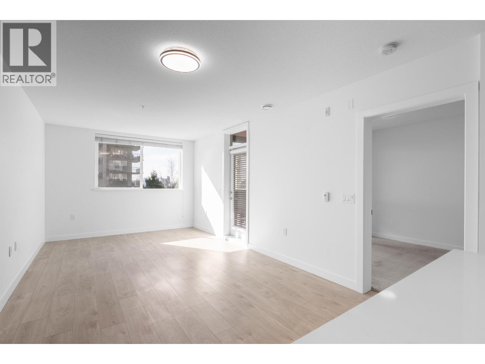 202 108 E 8th Street, North Vancouver, British Columbia  V7L 0H1 - Photo 4 - R3096514