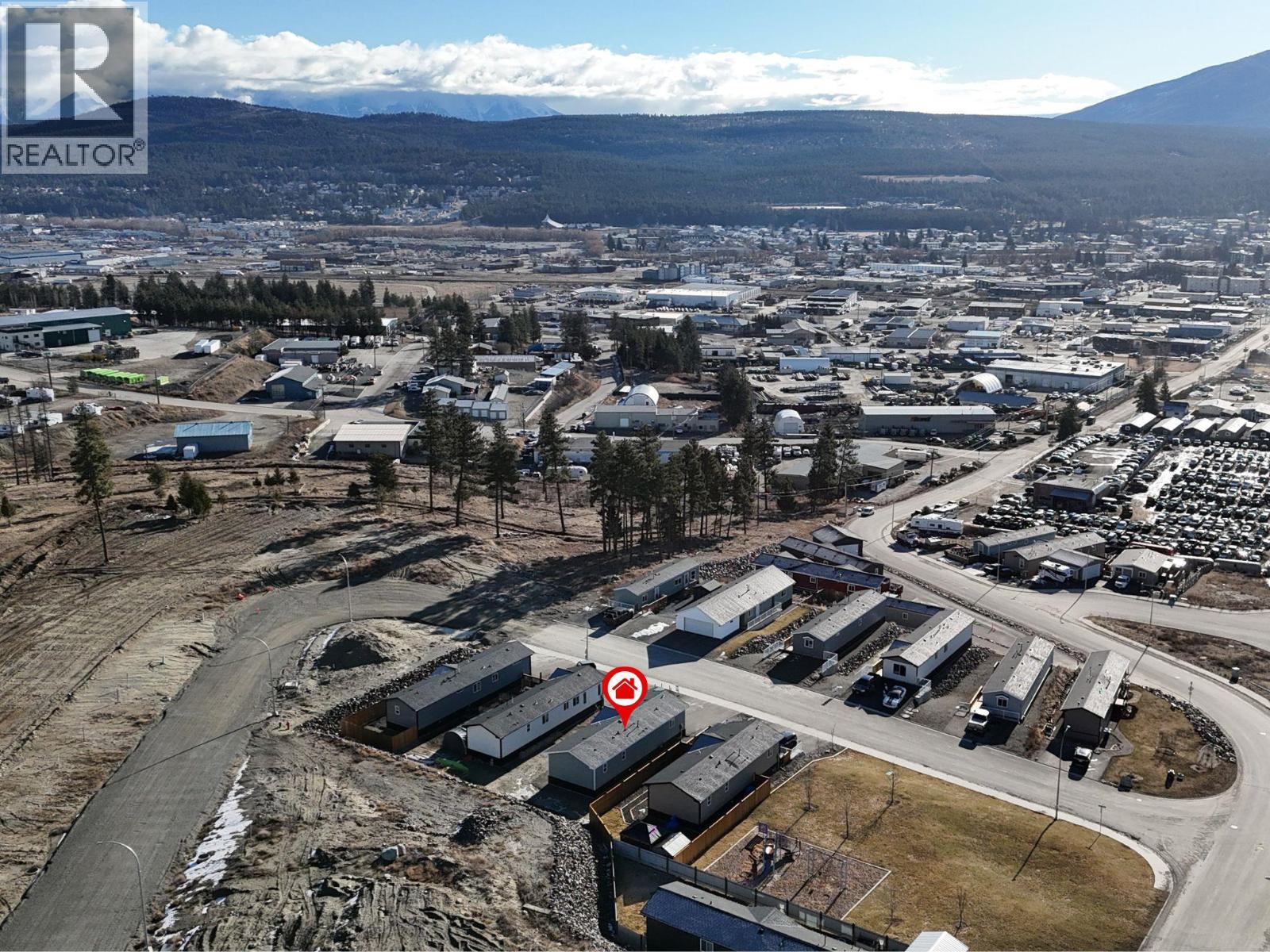 533 Steepleview Avenue Nw, Cranbrook, British Columbia  V1C 5L3 - Photo 6 - 10367230