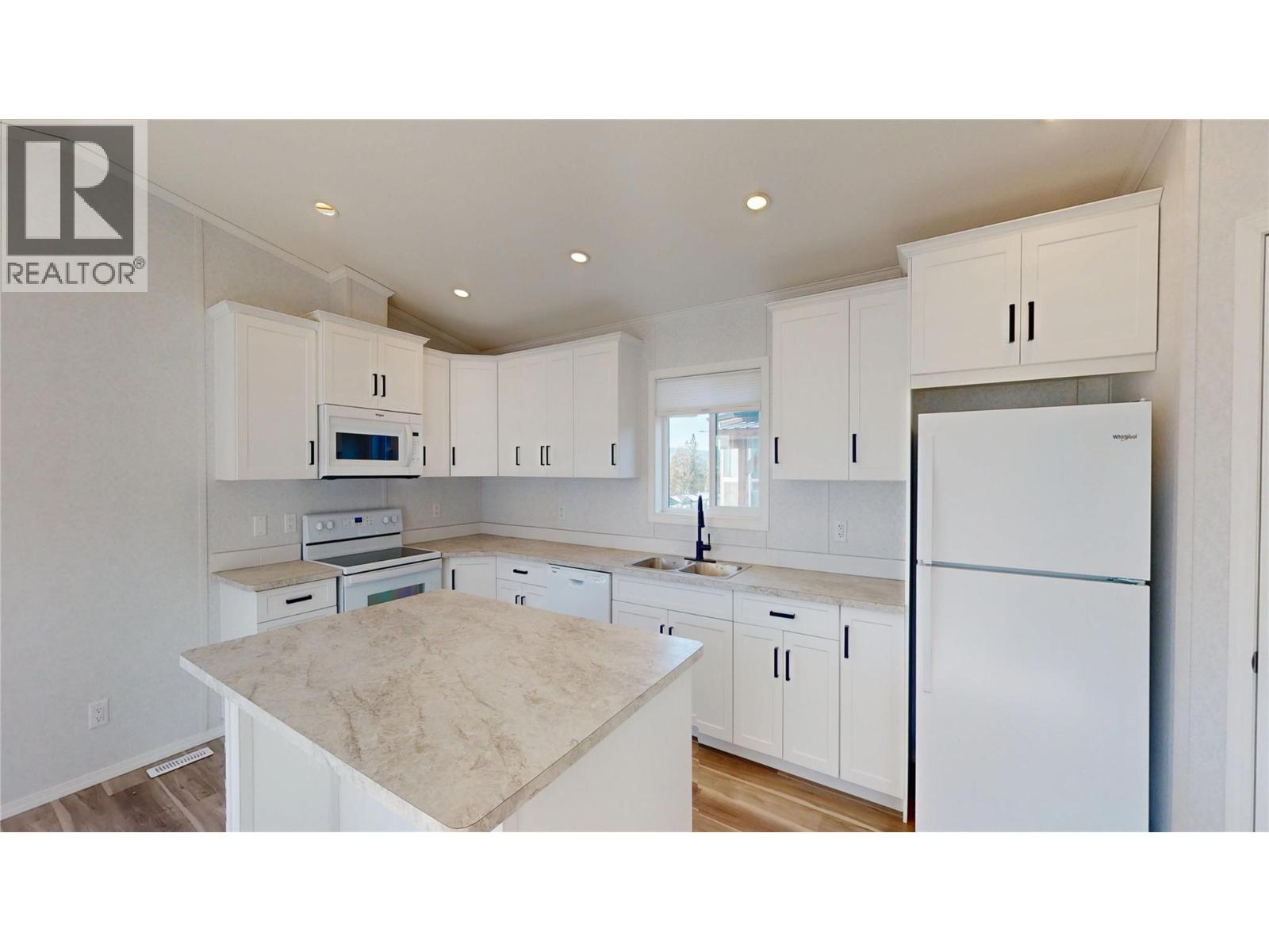 533 Steepleview Avenue Nw, Cranbrook, British Columbia  V1C 5L3 - Photo 11 - 10367230