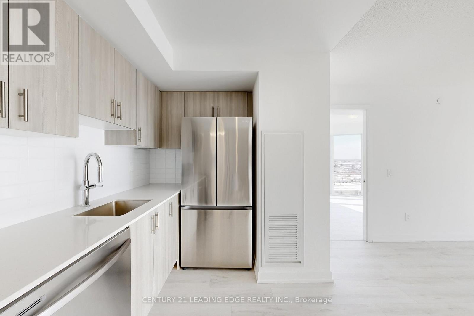 2005 - 1010 Sandy Beach Road, Pickering, Ontario  L1W 3V9 - Photo 16 - E12849010