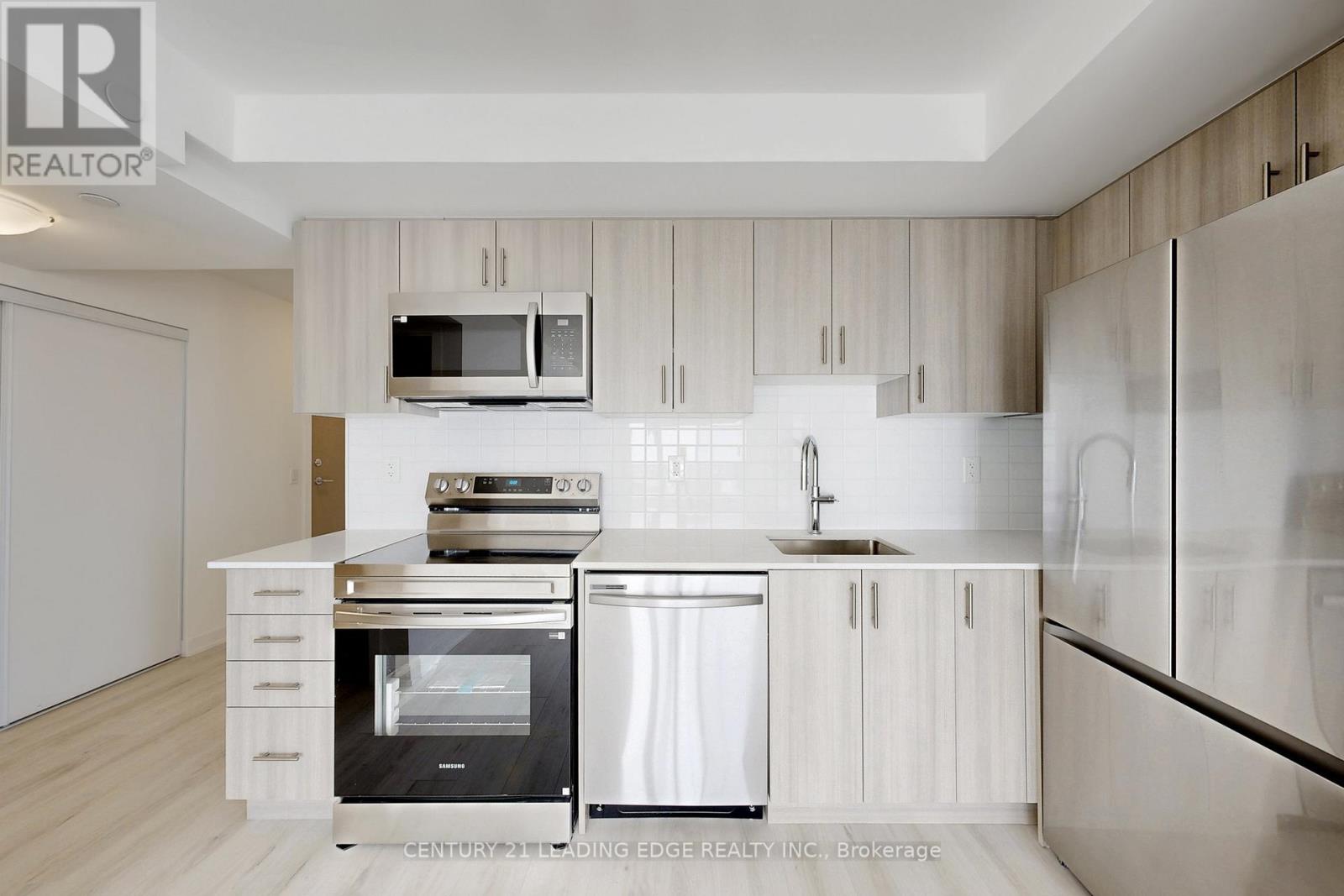 2005 - 1010 Sandy Beach Road, Pickering, Ontario  L1W 3V9 - Photo 13 - E12849010