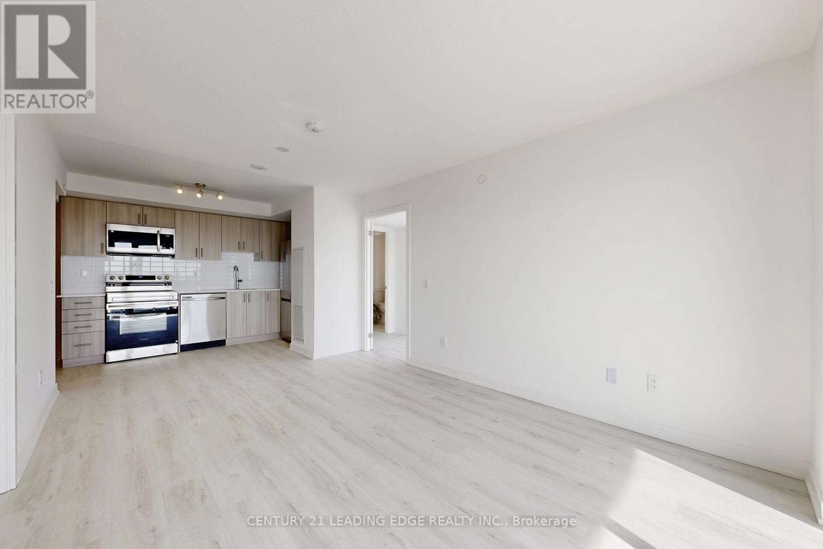 2005 - 1010 Sandy Beach Road, Pickering, Ontario  L1W 3V9 - Photo 10 - E12849010