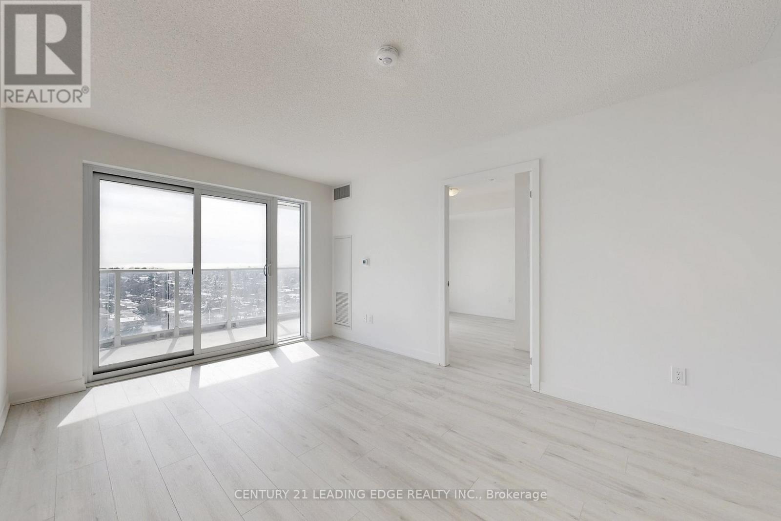 2005 - 1010 Sandy Beach Road, Pickering, Ontario  L1W 3V9 - Photo 8 - E12849010