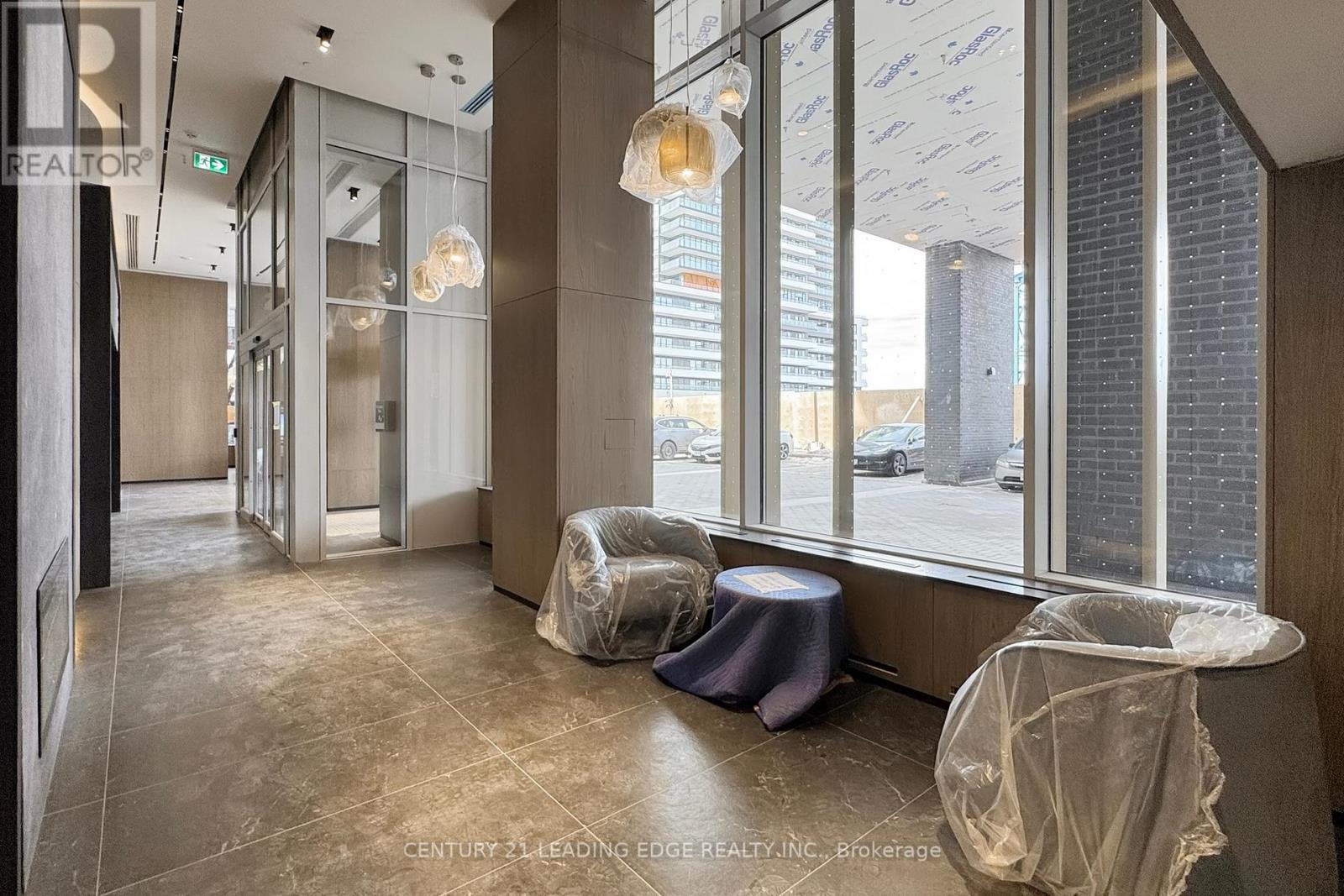 2005 - 1010 Sandy Beach Road, Pickering, Ontario  L1W 3V9 - Photo 4 - E12849010