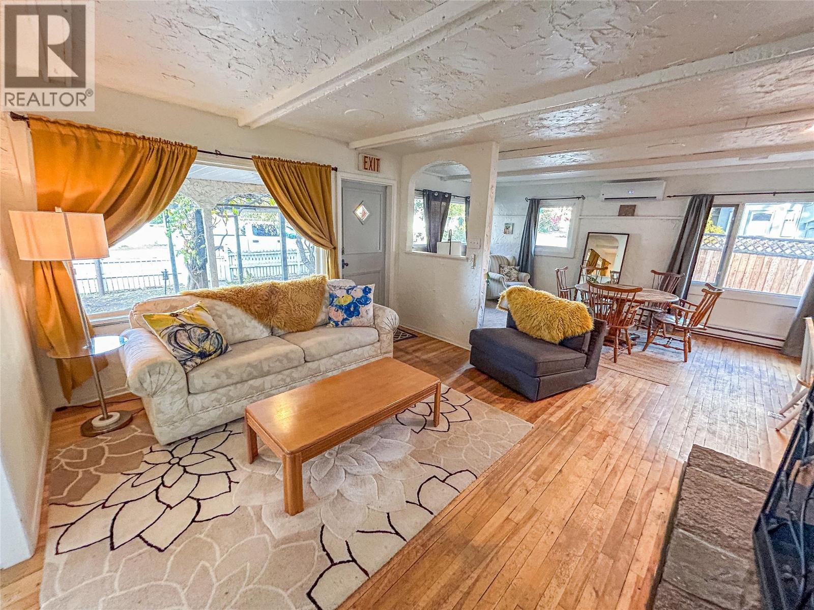 284 Robinson Avenue, Naramata, British Columbia  V0H 1N0 - Photo 6 - 10378063