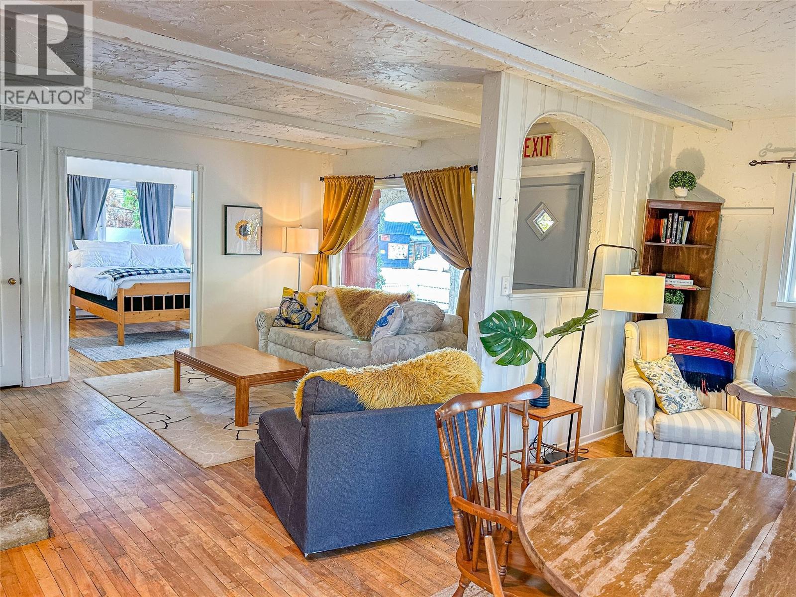 284 Robinson Avenue, Naramata, British Columbia  V0H 1N0 - Photo 8 - 10378063