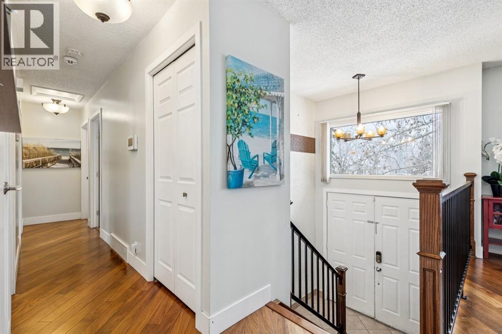 5 Big Springs Drive Se, Airdrie, Alberta  T4A 1N6 - Photo 2 - A2290910