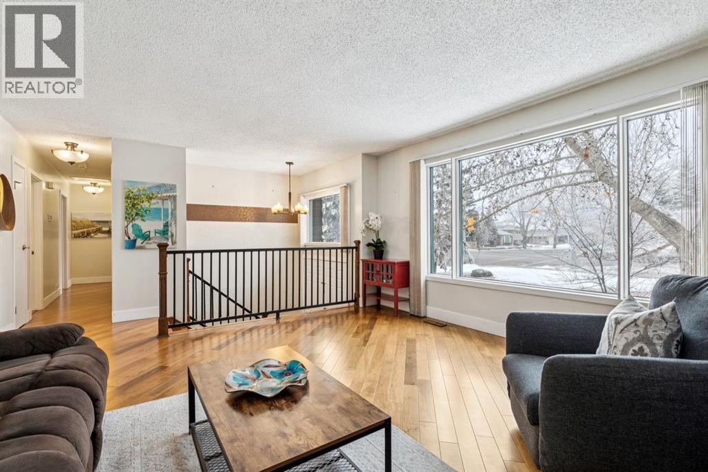 5 Big Springs Drive Se, Airdrie, Alberta  T4A 1N6 - Photo 4 - A2290910