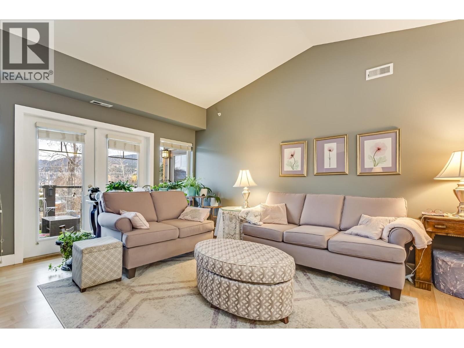 3996 Beach Avenue Unit# 331, Peachland, British Columbia  V0H 1X5 - Photo 6 - 10376372