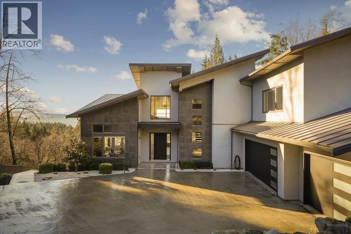 205 Kinsey Drive, Anmore, British Columbia  V3H 0G7 - Photo 2 - R3085636