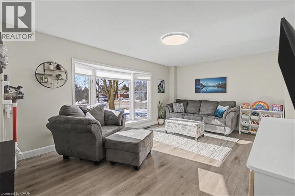 4 St Arnaud Street, Guelph, Ontario  N1H 5V4 - Photo 4 - 40809342