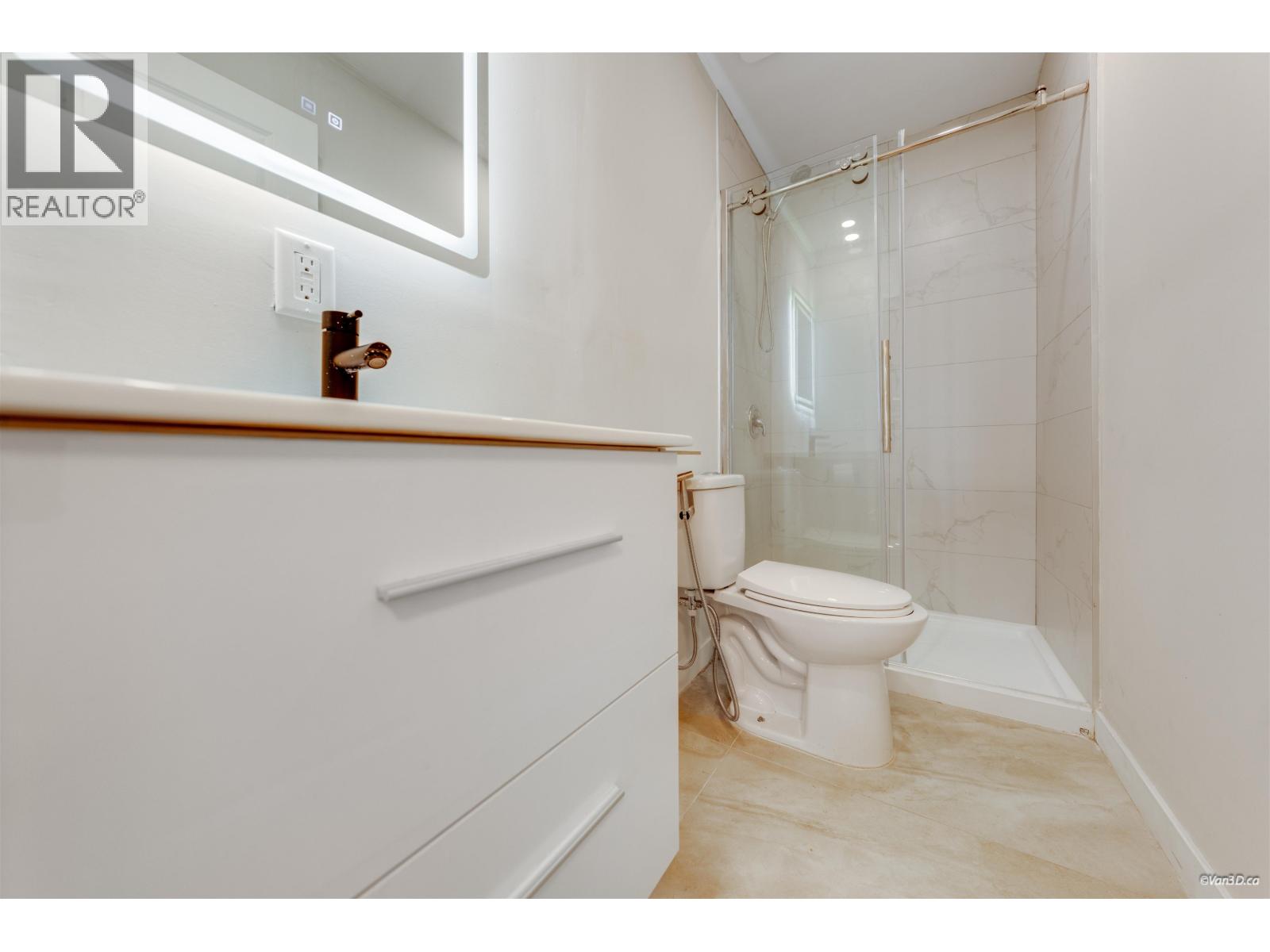 5571 Claude Avenue, Burnaby, British Columbia  V5E 2M7 - Photo 10 - R3092680