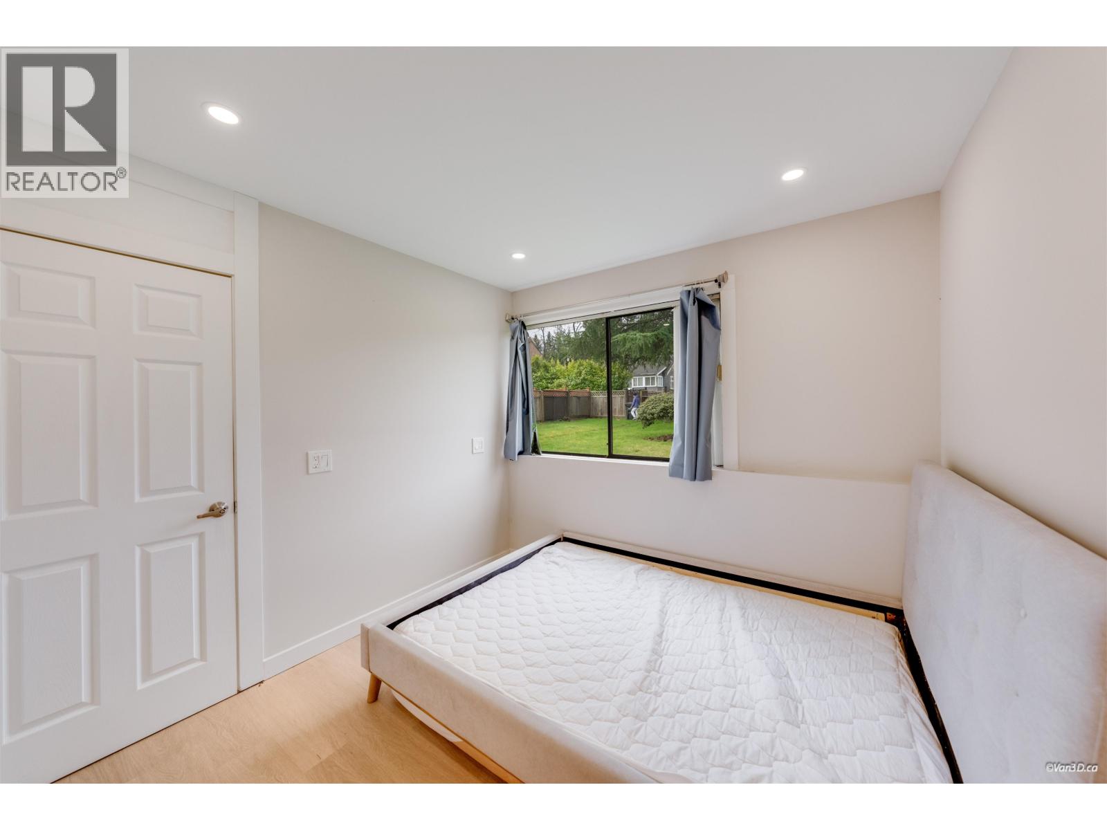 5571 Claude Avenue, Burnaby, British Columbia  V5E 2M7 - Photo 17 - R3092680