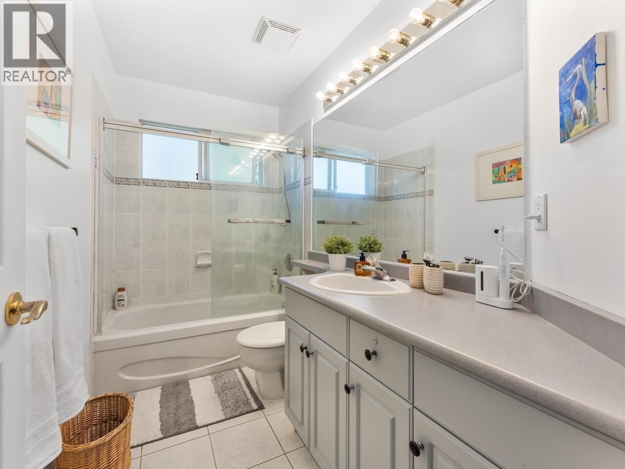 197 Aspenwood Drive, Port Moody, British Columbia  V3H 5A7 - Photo 18 - R3096563