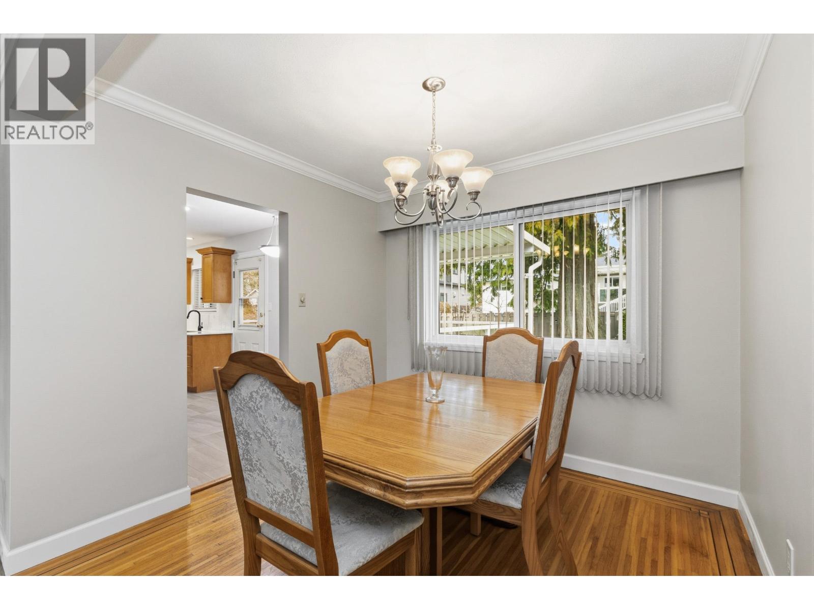 2497 Tolmie Avenue, Coquitlam, British Columbia  V3K 3E6 - Photo 10 - R3096607