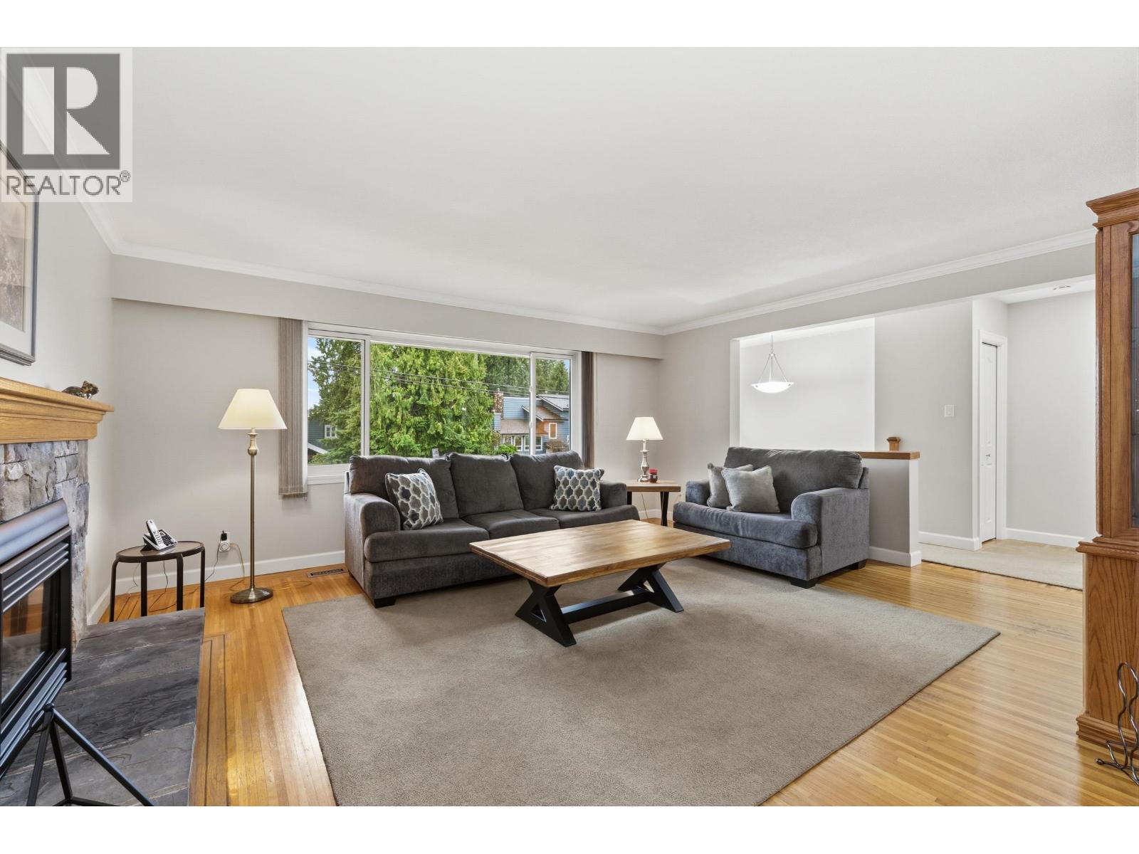 2497 Tolmie Avenue, Coquitlam, British Columbia  V3K 3E6 - Photo 4 - R3096607