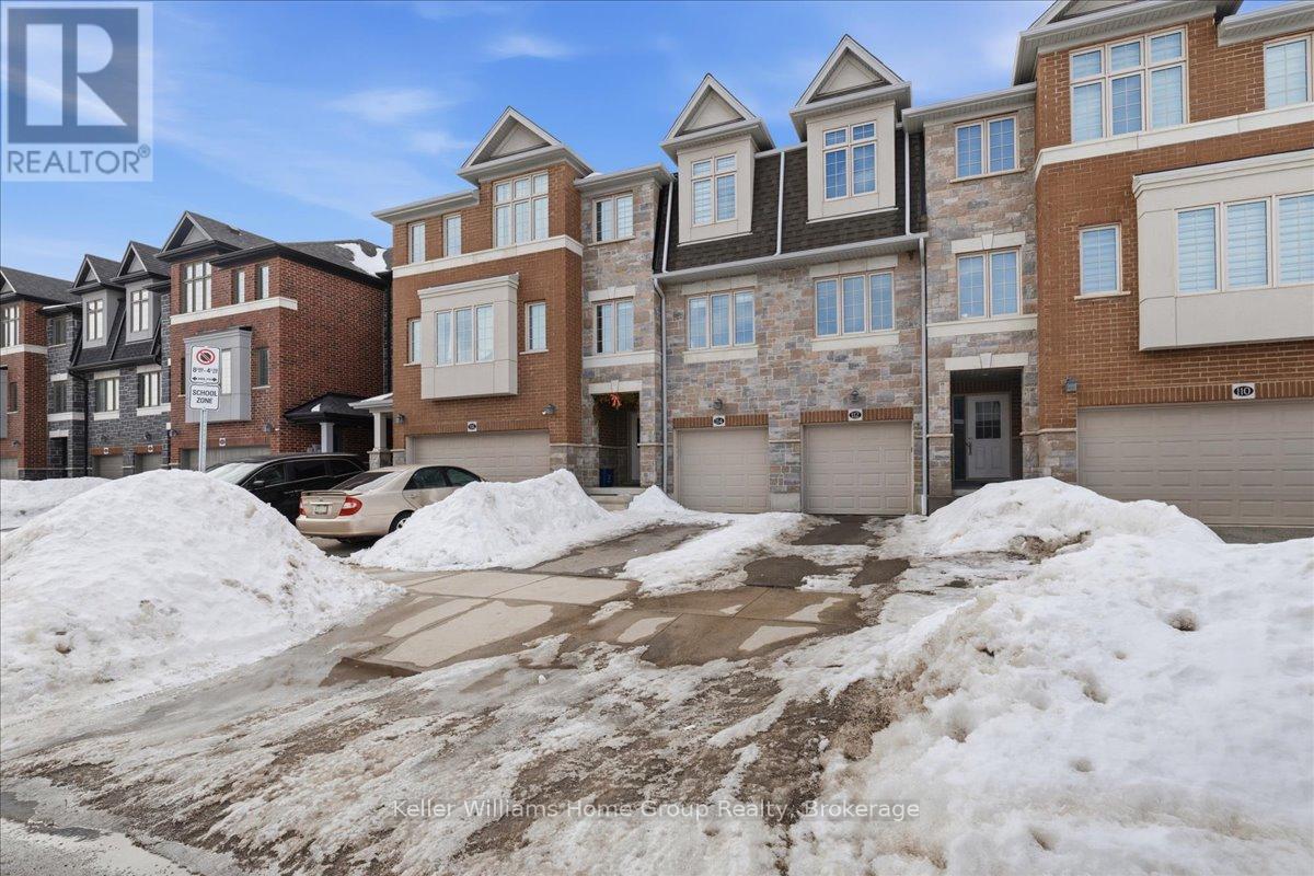 114 Ian Ormston Drive, Kitchener, Ontario  N2P 0K3 - Photo 2 - X12850588