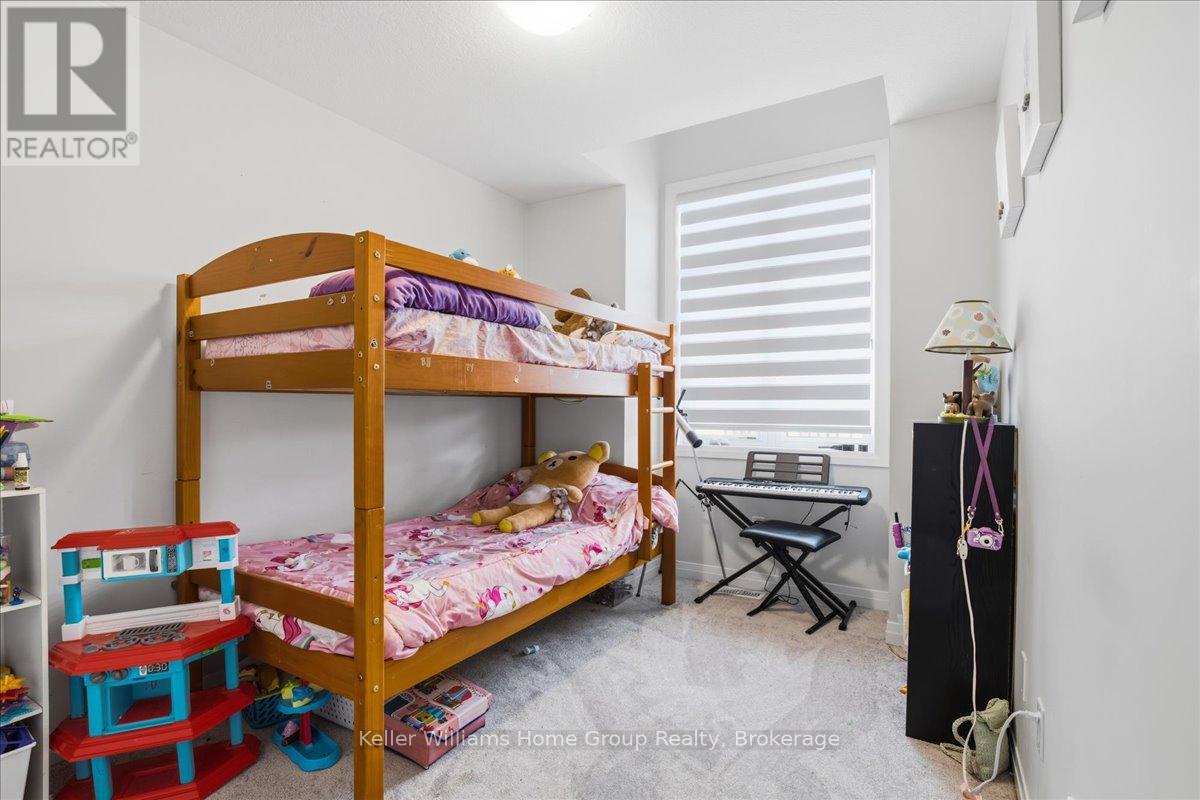 114 Ian Ormston Drive, Kitchener, Ontario  N2P 0K3 - Photo 25 - X12850588