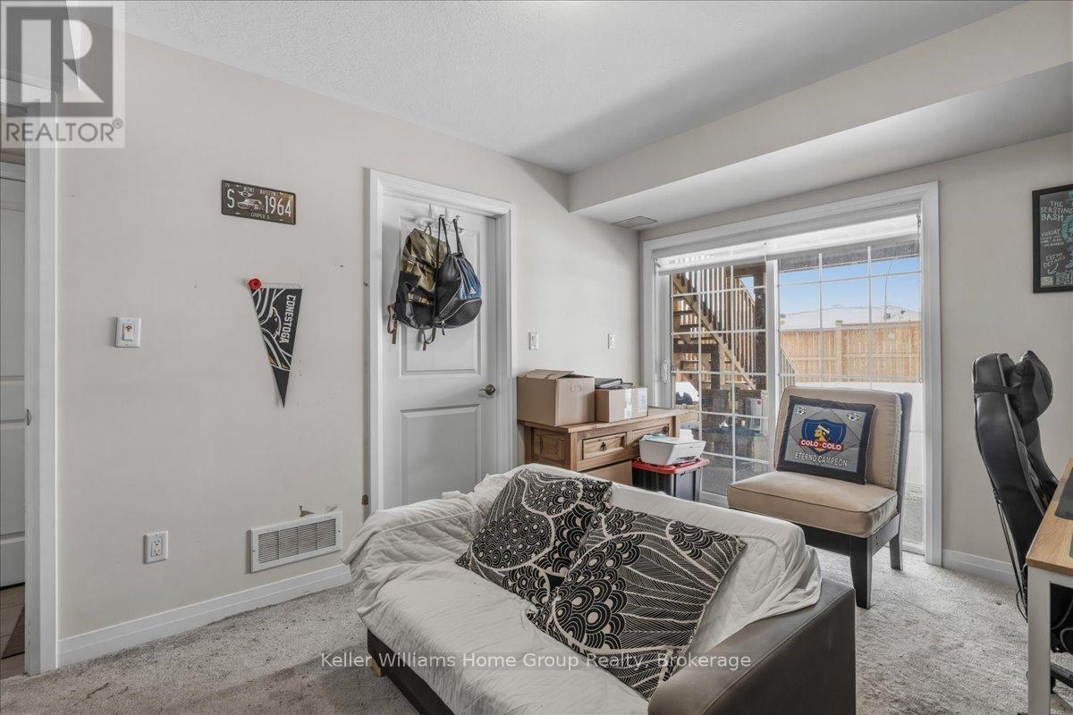 114 Ian Ormston Drive, Kitchener, Ontario  N2P 0K3 - Photo 30 - X12850588