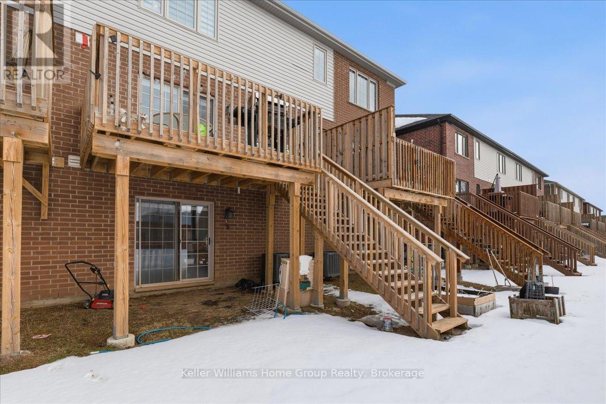 114 Ian Ormston Drive, Kitchener, Ontario  N2P 0K3 - Photo 31 - X12850588